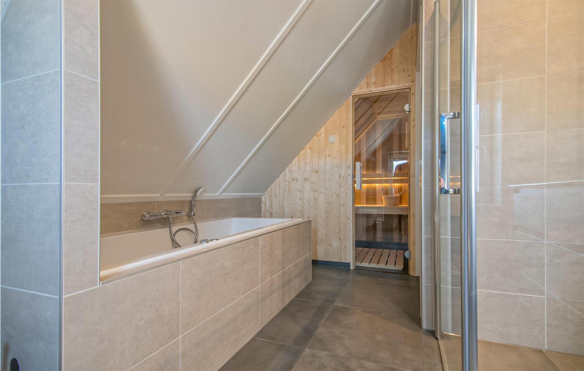Cozy Home In Den Ham With Kitchen Екстер'єр фото